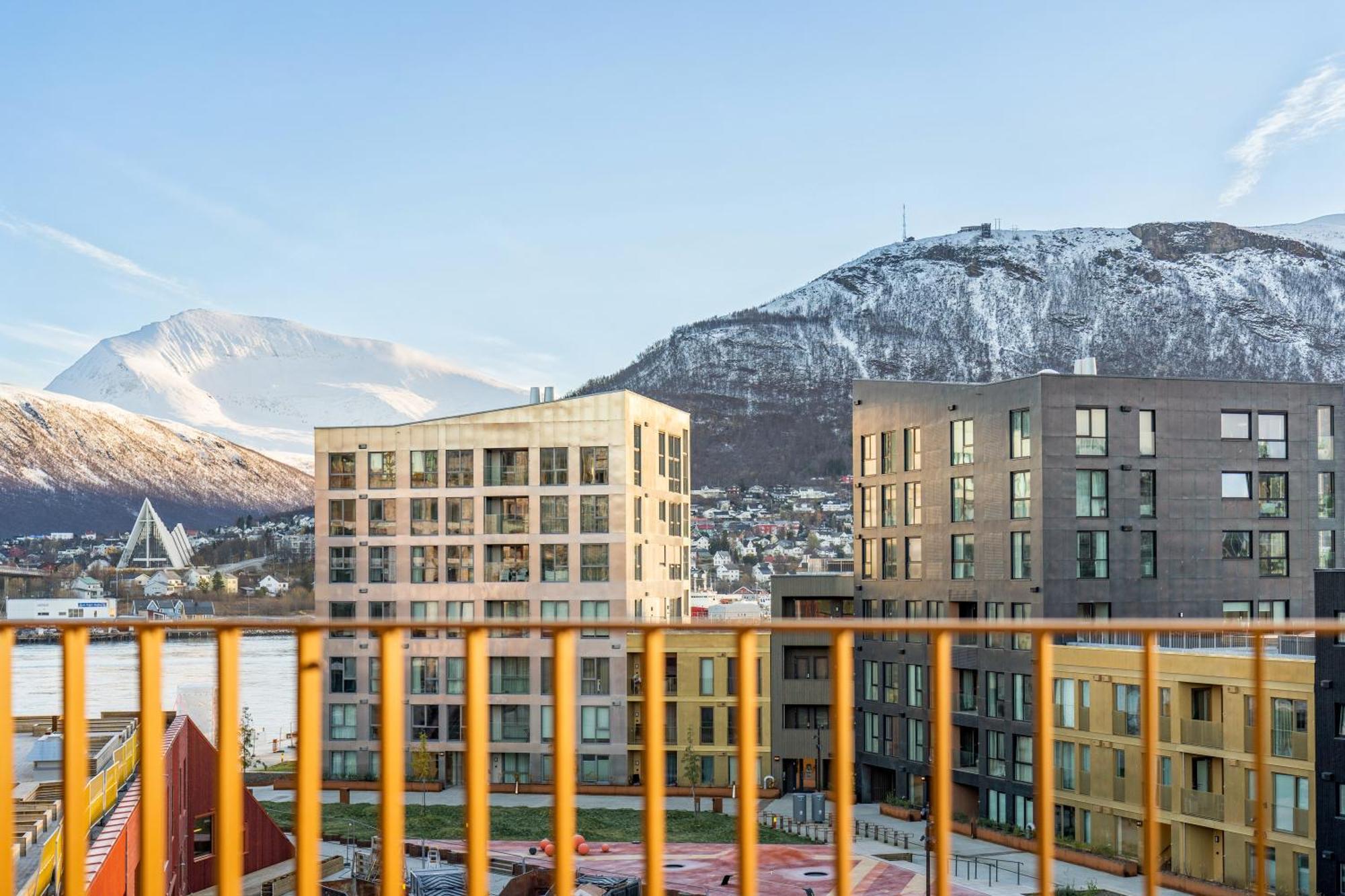 Totalapartments Vervet Gjoa Тромсё Экстерьер фото