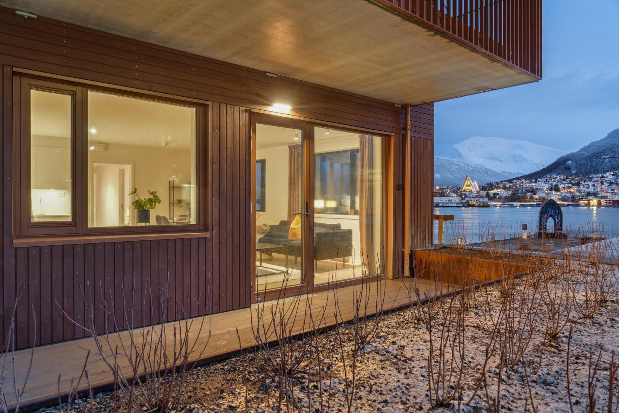 Totalapartments Vervet Gjoa Тромсё Экстерьер фото